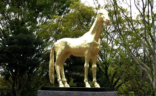 黄金の馬.jpg